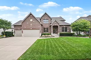 176 Amherst Cir, Oswego, IL 60543 - Photo 2