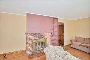324 Marquette St, Park Forest, IL 60466 - Photo 6