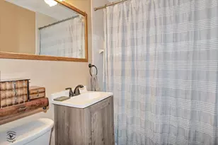 324 Marquette St, Park Forest, IL 60466 - Photo 16