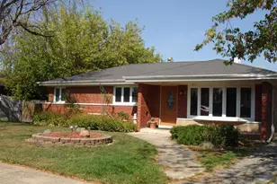 6450 W 82nd Pl, Burbank, IL 60459 - Photo 1