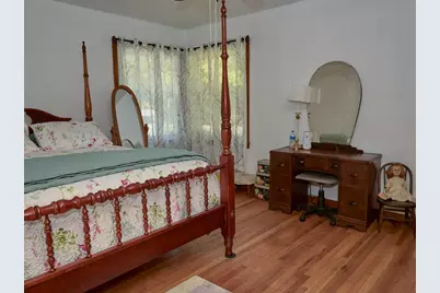 306 Shooting Park Road, Peru, IL 61354 - Photo 12