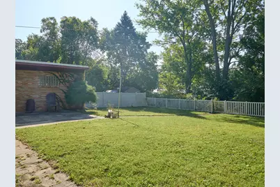 306 Shooting Park Road, Peru, IL 61354 - Photo 38