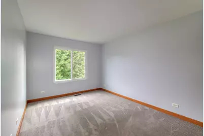 220 W Meadow Drive, Cortland, IL 60112 - Photo 18