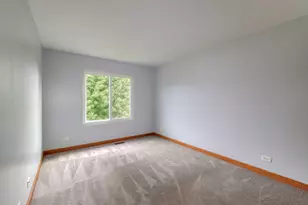 220 W Meadow Dr, Cortland, IL 60112 - Photo 18