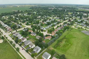 220 W Meadow Dr, Cortland, IL 60112 - Photo 20