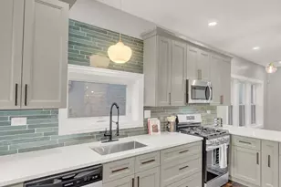 7707 S Ridgeland Ave, Chicago, IL 60649 - Photo 18