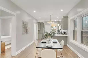 7707 S Ridgeland Ave, Chicago, IL 60649 - Photo 8