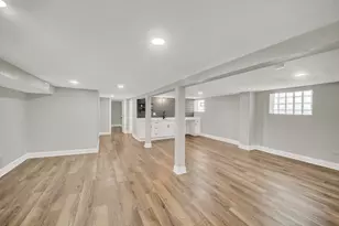 7707 S Ridgeland Ave, Chicago, IL 60649 - Photo 32