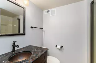 25 Shoreline Rd, Lake Barrington, IL 60010 - Photo 14