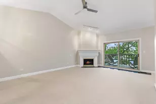 25 Shoreline Rd, Lake Barrington, IL 60010 - Photo 2