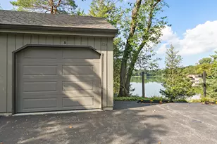 25 Shoreline Rd, Lake Barrington, IL 60010 - Photo 18