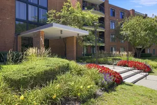 1415 E Central Rd, Arlington Heights, IL 60005 - Photo 2