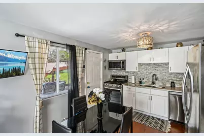 19030 Anthony Avenue, Country Club Hills, IL 60478 - Photo 8