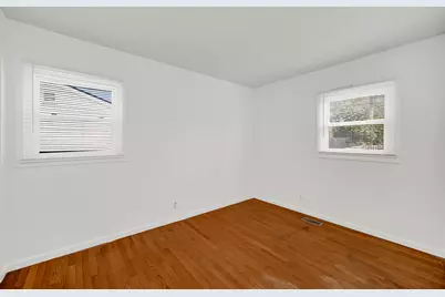 310 McKool Avenue, Romeoville, IL 60446 - Photo 10
