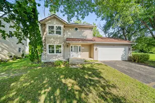 508 Pembroke Rd, Poplar Grove, IL 61065 - Photo 2