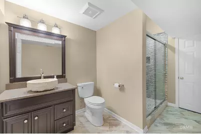 981 Oak Ridge Boulevard, Elgin, IL 60120 - Photo 30