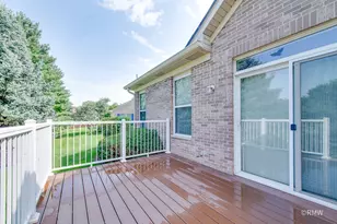981 Oak Ridge Blvd, Elgin, IL 60120 - Photo 36