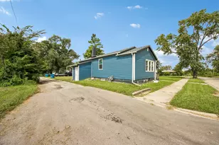 255 N Hunter Ave, Kankakee, IL 60901 - Photo 22