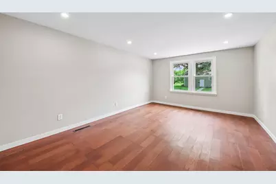 255 N Hunter Avenue, Kankakee, IL 60901 - Photo 8