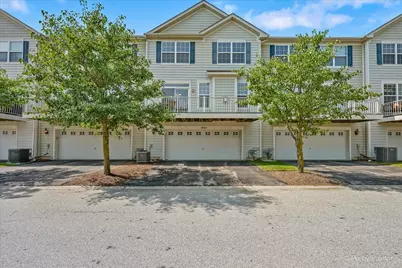 1005 Alberta Road, Elgin, IL 60124 - Photo 2