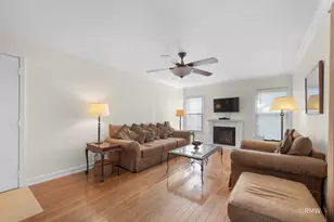 729 Cutters Mill Ct, Schaumburg, IL 60194 - Photo 12