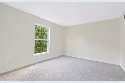 616 Bayfield Drive, Dekalb, IL 60115 - Photo 16