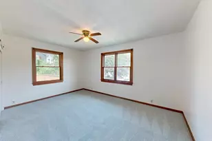118 N 3rd St, West Dundee, IL 60118 - Photo 18