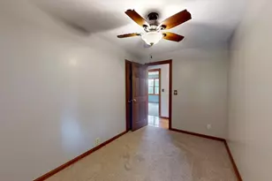 118 N 3rd St, West Dundee, IL 60118 - Photo 20