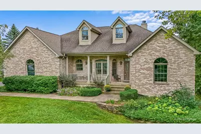 2820 N Bayview Lane, McHenry, IL 60051 - Photo 1