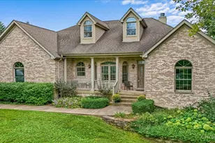 2820 N Bayview Ln, McHenry, IL 60051 - Photo 1