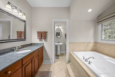 2820 N Bayview Lane, McHenry, IL 60051 - Photo 12