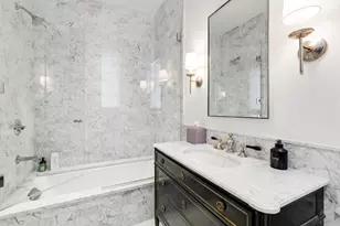 220 E Walton Pl, Chicago, IL 60611 - Photo 16