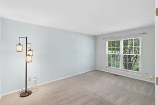 1907 N Silver Lake Rd, Arlington Heights, IL 60004 - Photo 14