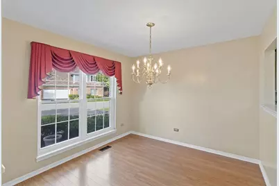 1907 N Silver Lake Road, Arlington Heights, IL 60004 - Photo 8