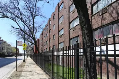 1040 W Hollywood Avenue #102, Chicago, IL 60660 - Photo 2