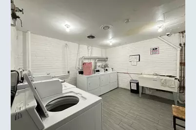 1040 W Hollywood Avenue #102, Chicago, IL 60660 - Photo 4
