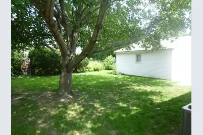 116 Del Rio Road, Carpentersville, IL 60110 - Photo 6