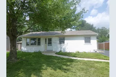 116 Del Rio Road, Carpentersville, IL 60110 - Photo 2