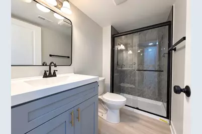 381 Oak Trails Road #201, Des Plaines, IL 60016 - Photo 10