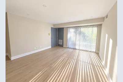 381 Oak Trails Road #201, Des Plaines, IL 60016 - Photo 12