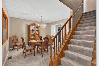 1109 Lancaster Avenue, Elk Grove Village, IL 60007 - Photo 6