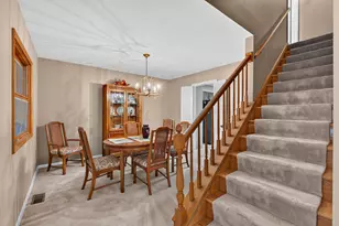 1109 Lancaster Ave, Elk Grove Village, IL 60007 - Photo 6