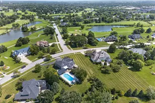 10638 Royal Porthcawl Dr, Naperville, IL 60564 - Photo 68