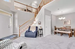 2521 N Looking Glass Ct, Aurora, IL 60502 - Photo 2