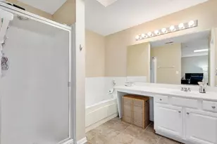 2521 N Looking Glass Ct, Aurora, IL 60502 - Photo 14
