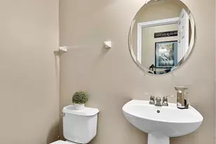 2521 N Looking Glass Ct, Aurora, IL 60502 - Photo 8