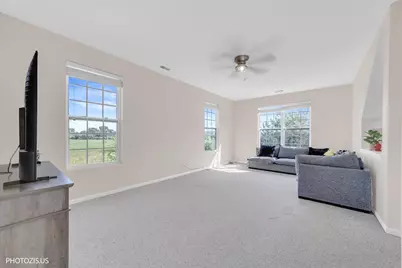 1689 W Turtle Creek Lane, Round Lake, IL 60073 - Photo 28