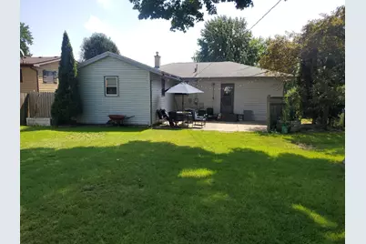 4314 Sioux Lane, McHenry, IL 60050 - Photo 2