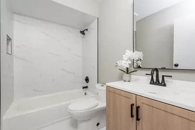 1915 Joppa Avenue, Zion, IL 60099 - Photo 10