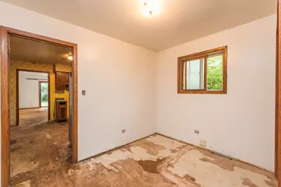 2715 Hyde Park Avenue, Waukegan, IL 60085 - Photo 10
